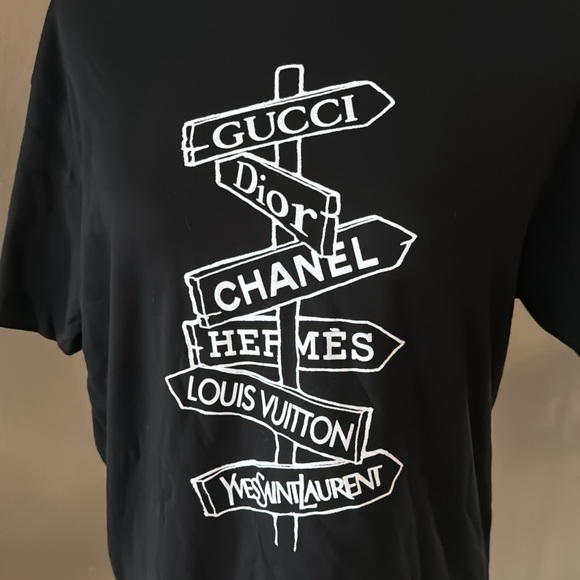 Designer tee - Picture 4 of 6